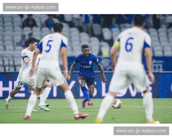 蓝与绿的荣耀之战:申花与杭州的足球恩怨情仇